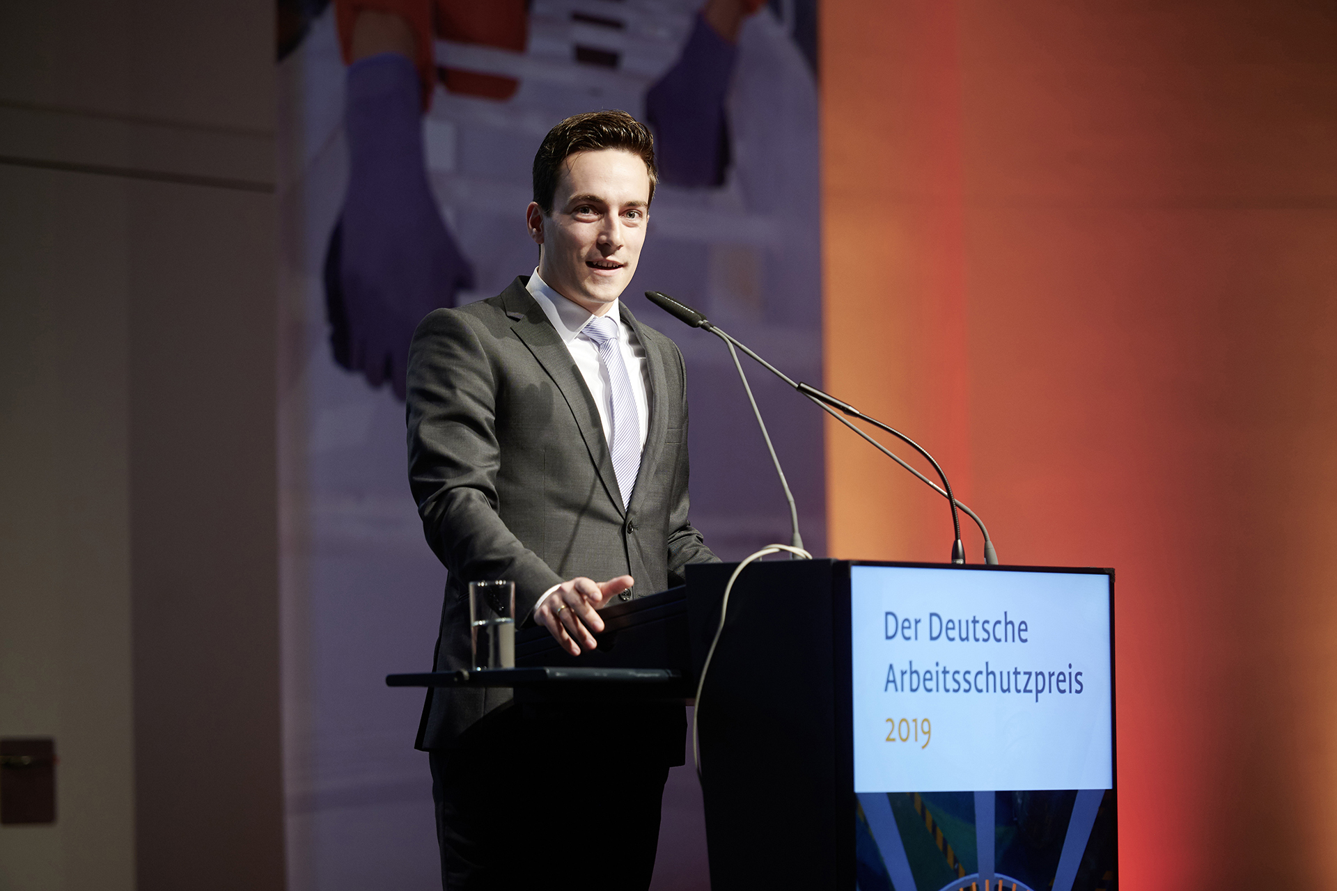 Zeitalter der Digitalisierung und der künstlichen Intelligenz.